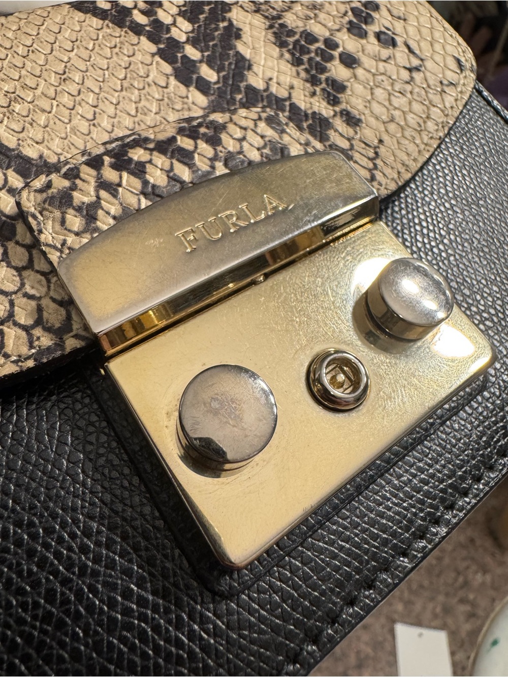 Furla metropolis Snake Embossed Leather Crossbody EUC - Picture 4 of 7